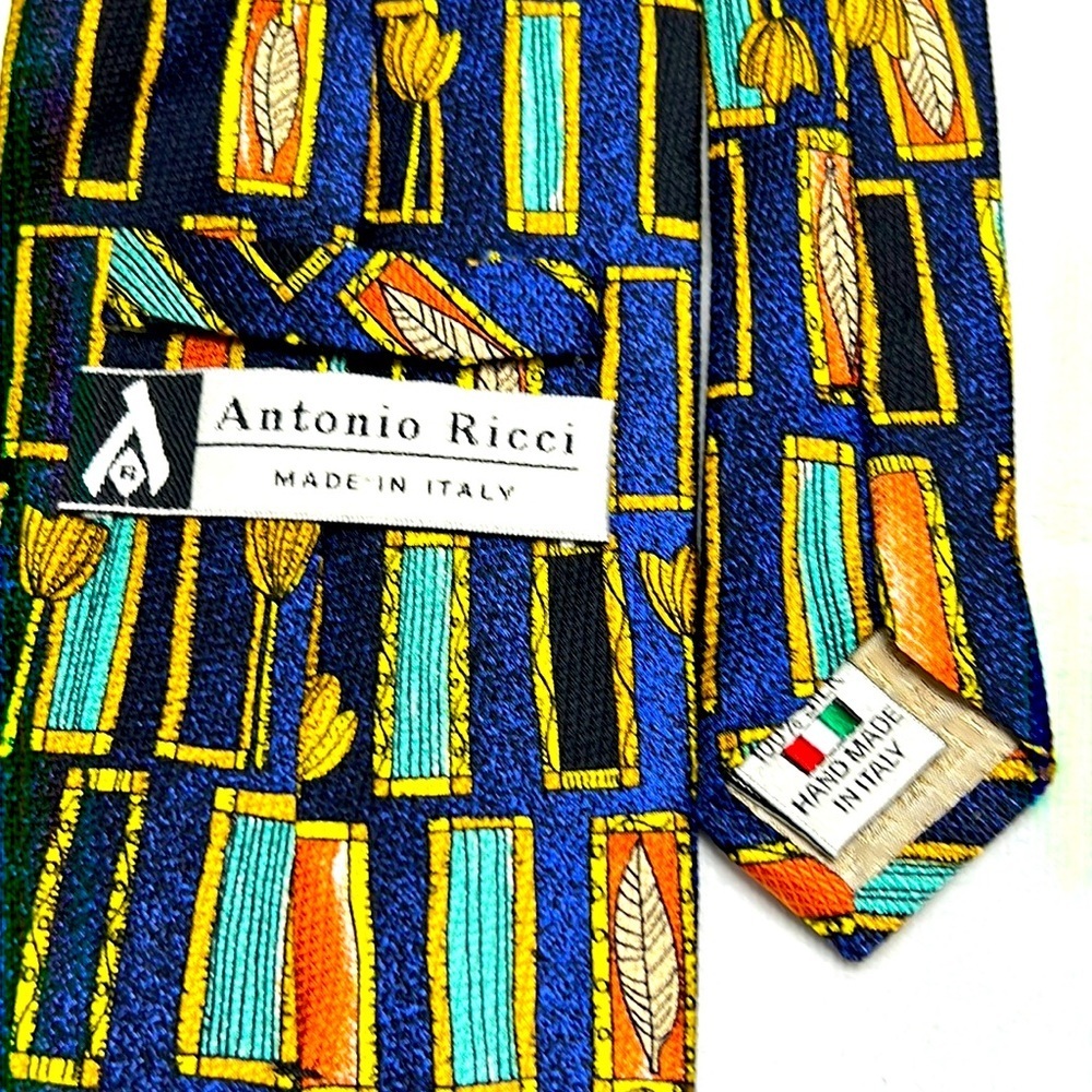 Antonio Ricci 100% silk tie made in Italy
